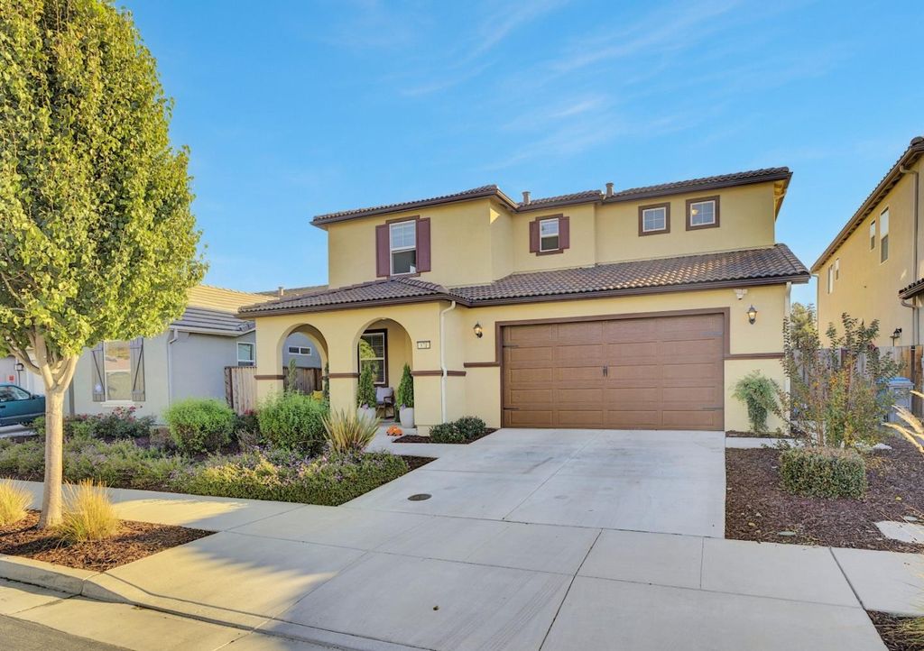 871 Cordoba Way, Hollister, CA 95023