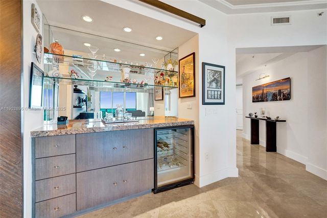 411 N New River Dr E 3703, Fort Lauderdale, FL 33301