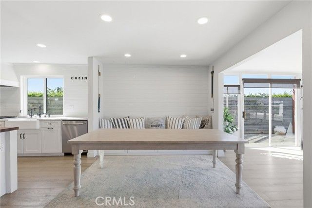 23417 Balmoral, West Hills (los Angeles), CA 91307