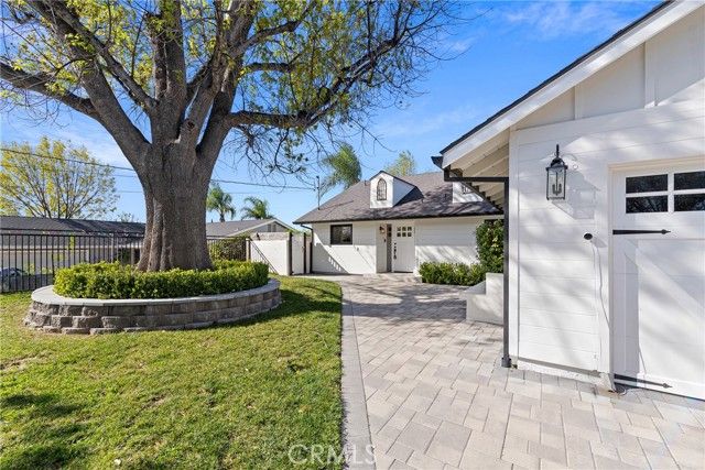 23417 Balmoral, West Hills (los Angeles), CA 91307