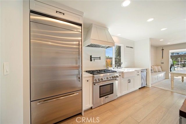 23417 Balmoral, West Hills (los Angeles), CA 91307