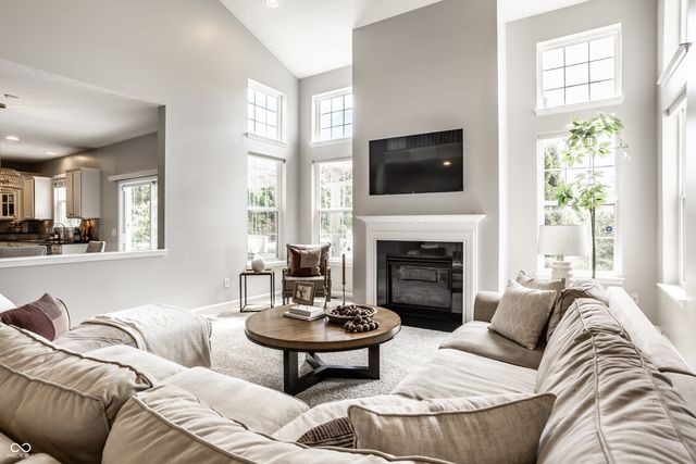 2515 Boylston Court, Zionsville, IN 46077