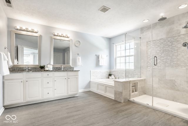2515 Boylston Court, Zionsville, IN 46077