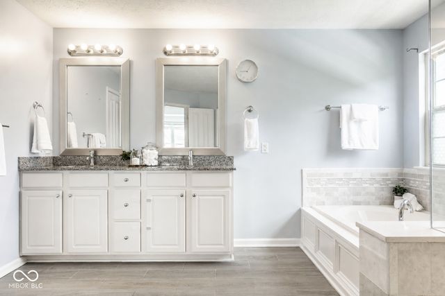 2515 Boylston Court, Zionsville, IN 46077