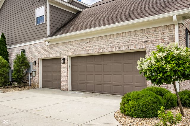 2515 Boylston Court, Zionsville, IN 46077