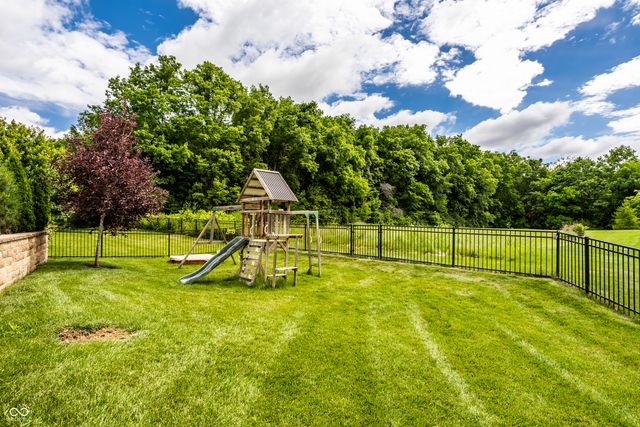 2515 Boylston Court, Zionsville, IN 46077