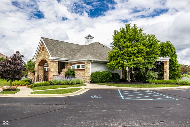 2515 Boylston Court, Zionsville, IN 46077