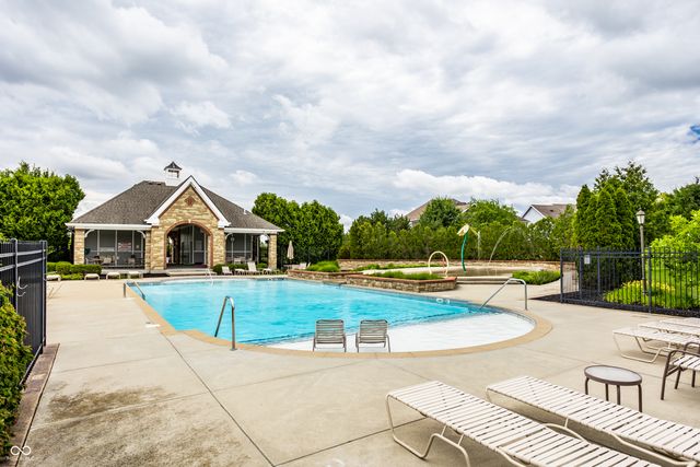 2515 Boylston Court, Zionsville, IN 46077