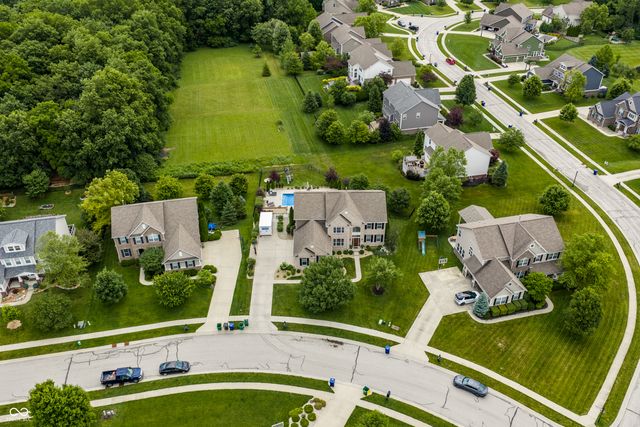 2515 Boylston Court, Zionsville, IN 46077