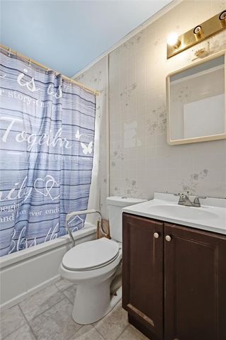 3744 Benton Boulevard, Kansas City, MO 64128