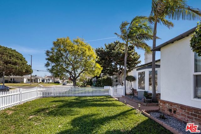 6446 W 85th Street, Los Angeles, CA 90045