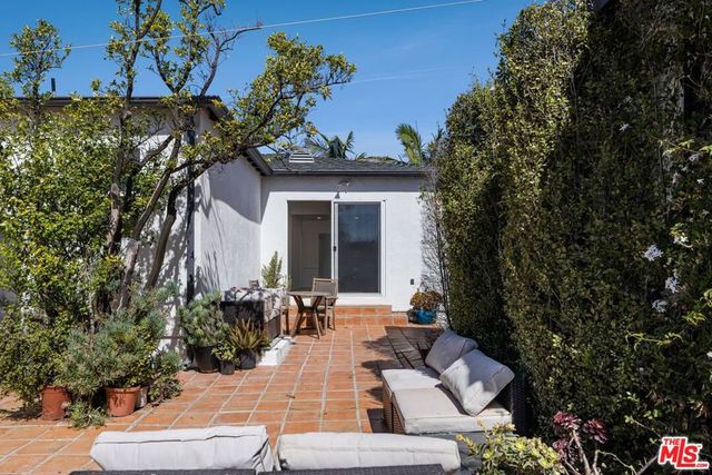 6446 W 85th Street, Los Angeles, CA 90045