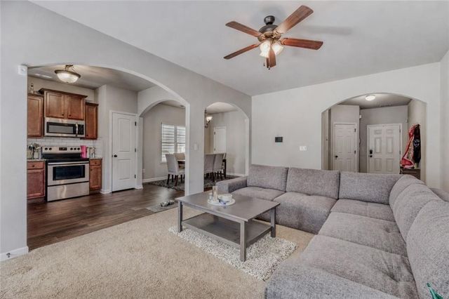 289 Magnaview Drive, Mcdonough, GA 30253