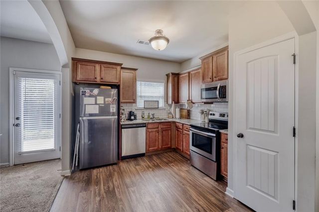 289 Magnaview Drive, Mcdonough, GA 30253