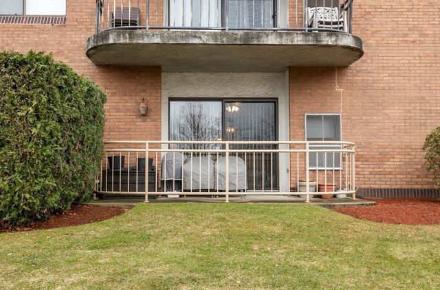 200 Locust St 106, Lynn, MA 01904