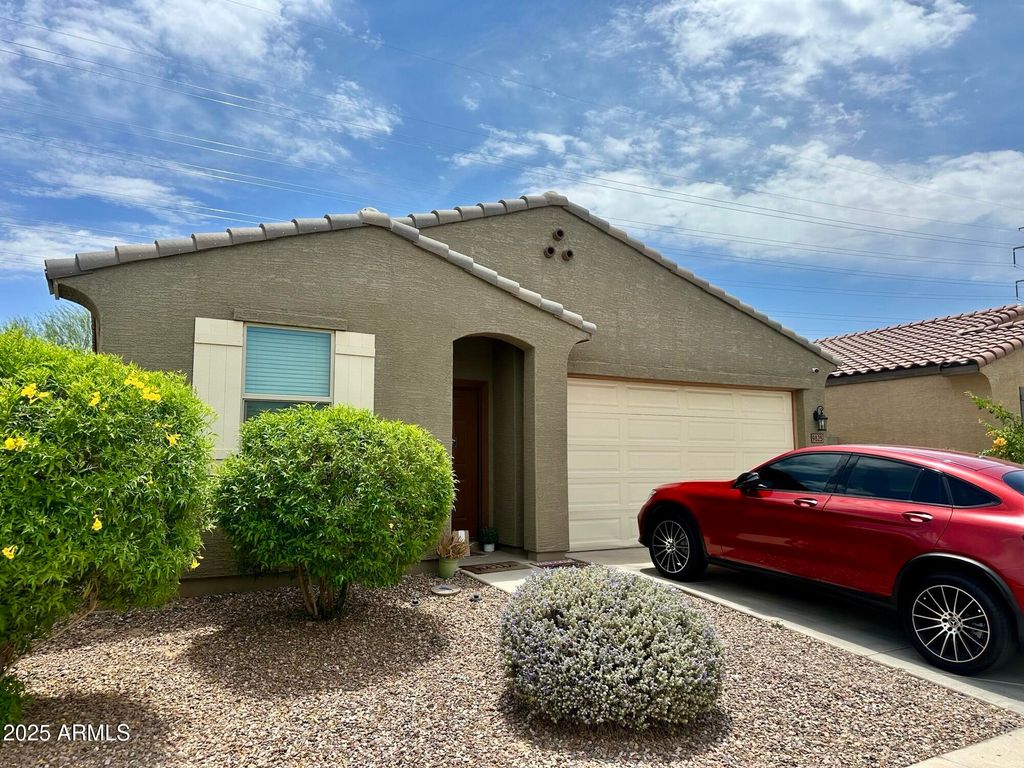 9825 W TRUMBULL Road, Tolleson, AZ 85353