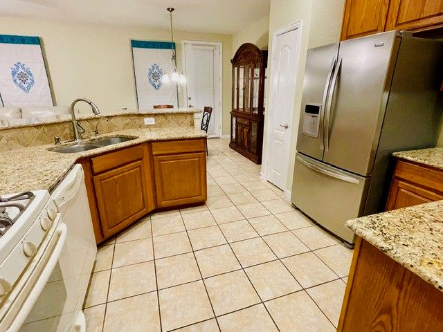 703 Chestnut Hill Drive, Allen, TX 75013