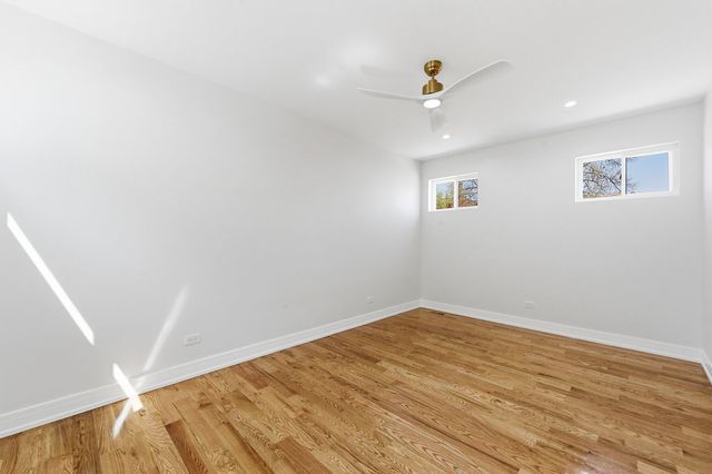 616 N Avers Avenue, Chicago, IL 60624