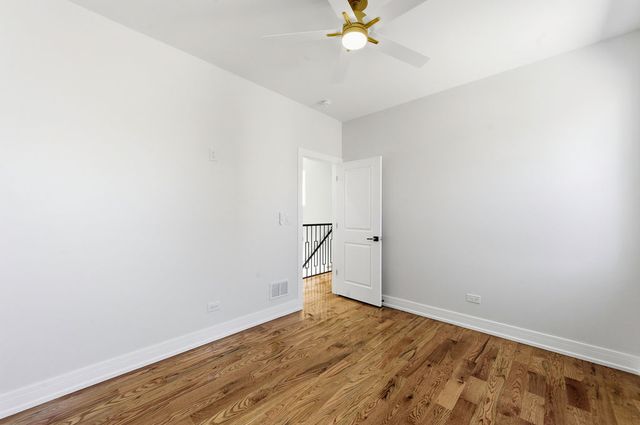 616 N Avers Avenue, Chicago, IL 60624