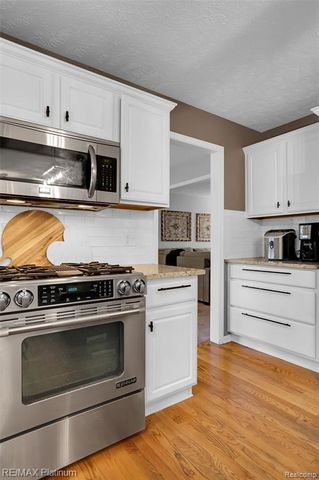 8039 Boulder Ridge Court, Brighton, MI 48116