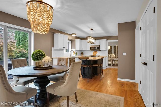 8039 Boulder Ridge Court, Brighton, MI 48116