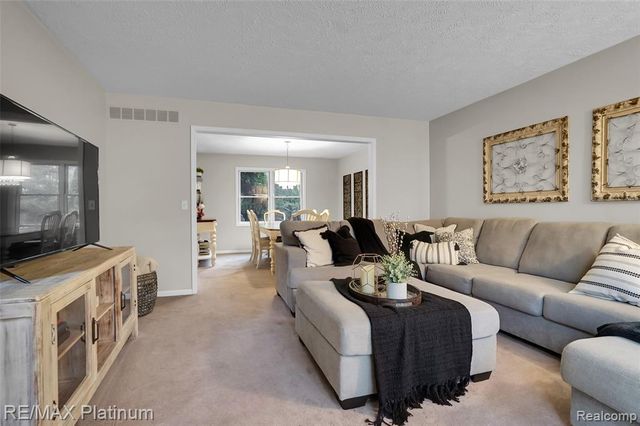 8039 Boulder Ridge Court, Brighton, MI 48116