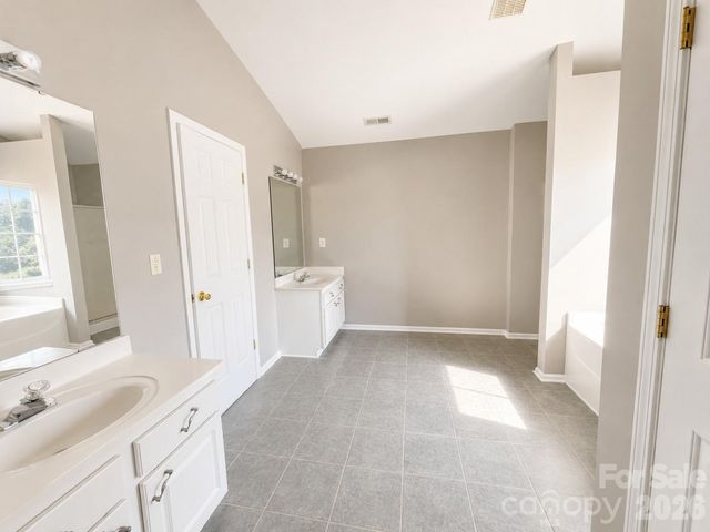 135 Autry Avenue, Mooresville, NC 28117