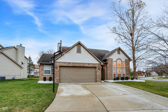 8655 Longspur Court, Indianapolis, IN 46234