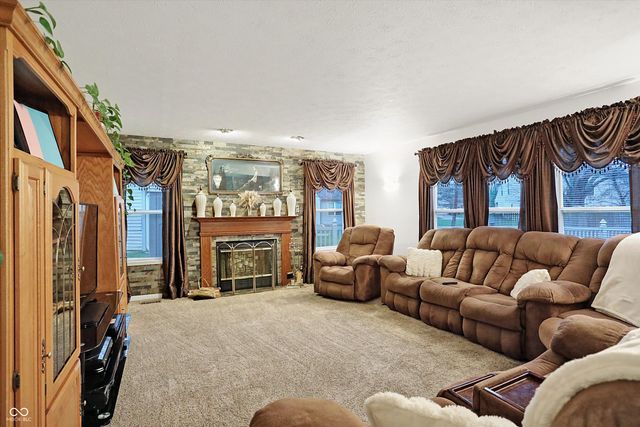 8655 Longspur Court, Indianapolis, IN 46234