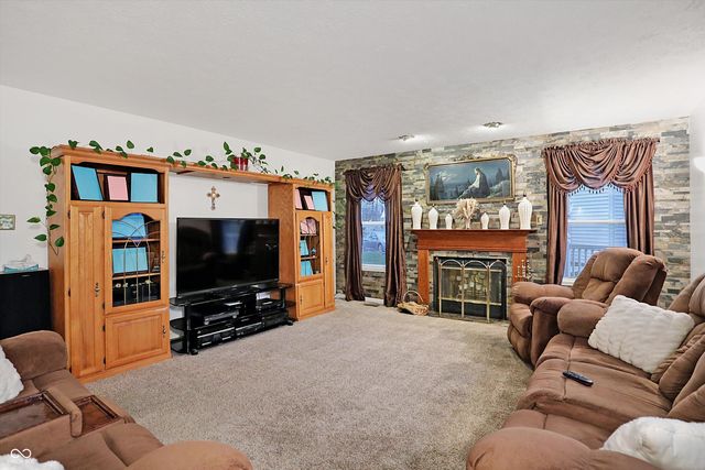 8655 Longspur Court, Indianapolis, IN 46234