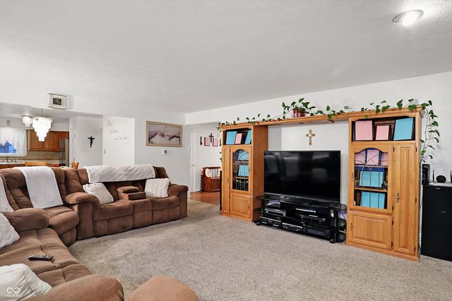 8655 Longspur Court, Indianapolis, IN 46234