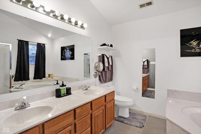 8655 Longspur Court, Indianapolis, IN 46234