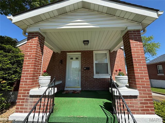 323 Carthage Avenue, St Louis, MO 63125