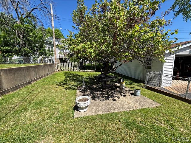 323 Carthage Avenue, St Louis, MO 63125