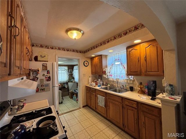 323 Carthage Avenue, St Louis, MO 63125