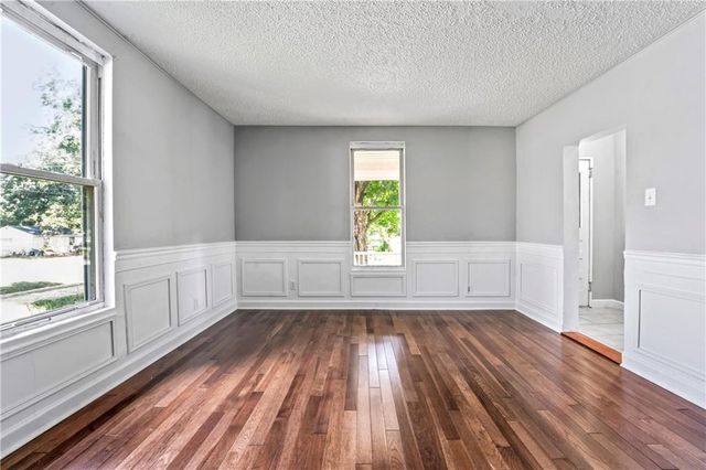 206 St Charles Street, Holden, MO 64040