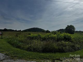72 Canary Lane 9, Hendersonville, NC 28792