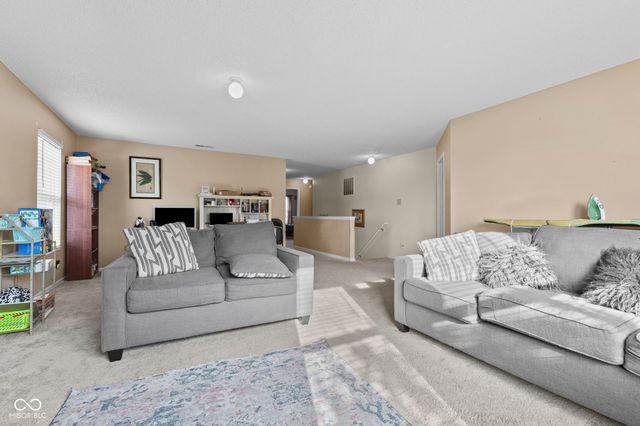 8620 Hopewell Court, Camby, IN 46113