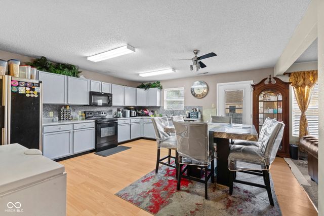 8620 Hopewell Court, Camby, IN 46113