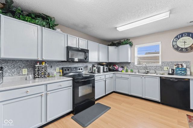 8620 Hopewell Court, Camby, IN 46113