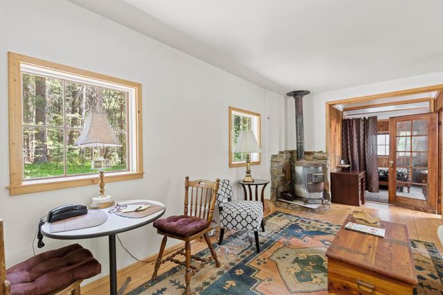 14138 La Porte Rd, Strawberry Valley, CA 95981