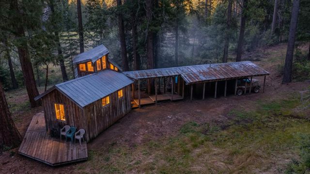 14138 La Porte Rd, Strawberry Valley, CA 95981