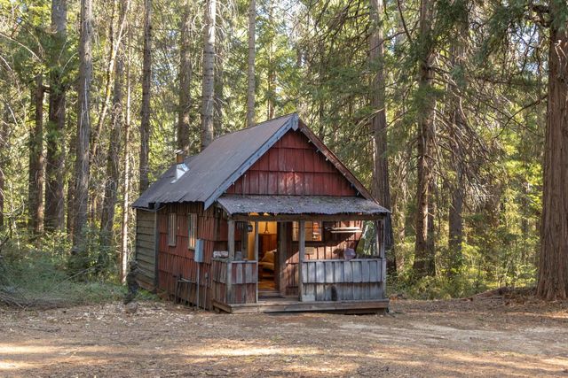 14138 La Porte Rd, Strawberry Valley, CA 95981