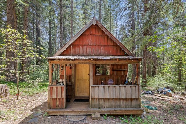 14138 La Porte Rd, Strawberry Valley, CA 95981