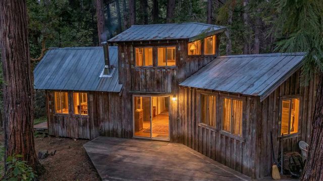 14138 La Porte Rd, Strawberry Valley, CA 95981