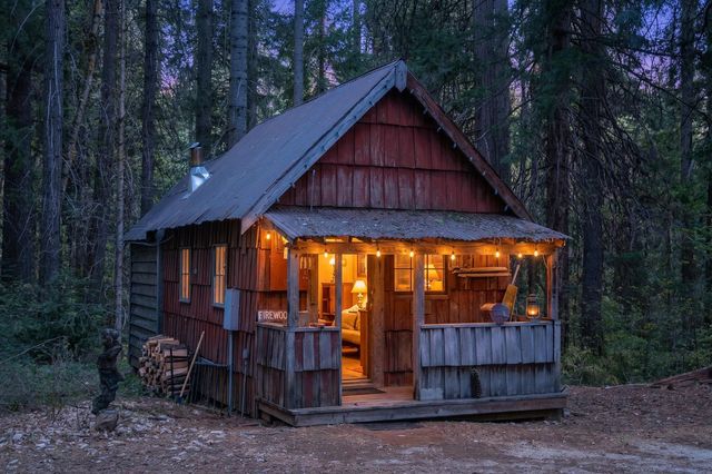 14138 La Porte Rd, Strawberry Valley, CA 95981