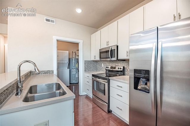 525 E Kiowa Street, Colorado Springs, CO 80903