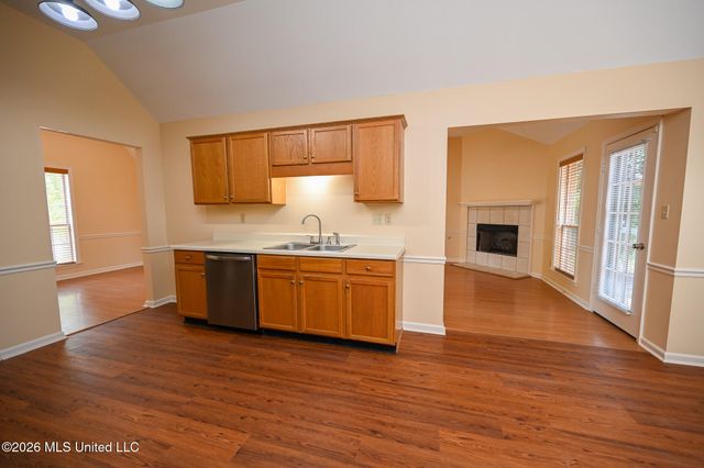 9051 Champlain Drive, Olive Branch, MS 38654