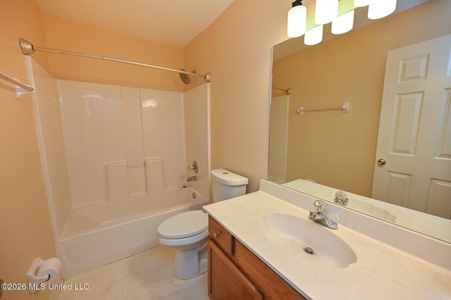 9051 Champlain Drive, Olive Branch, MS 38654