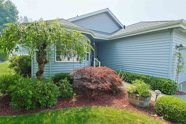3815 S GREYSTONE Ln, Spokane, WA 99223